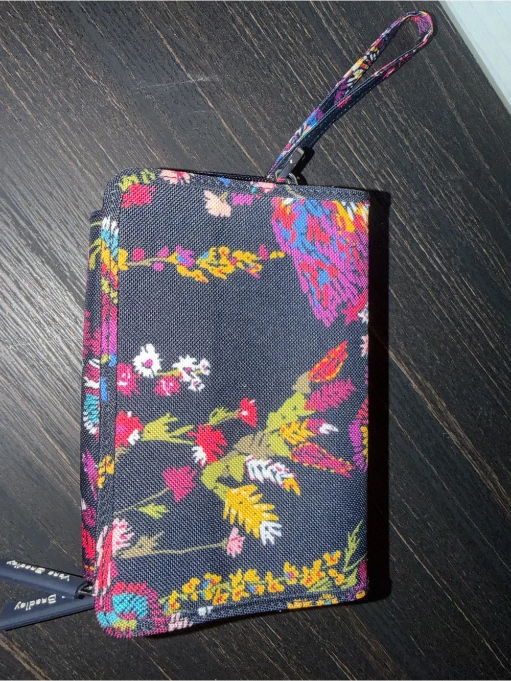 Vera Bradley zip around